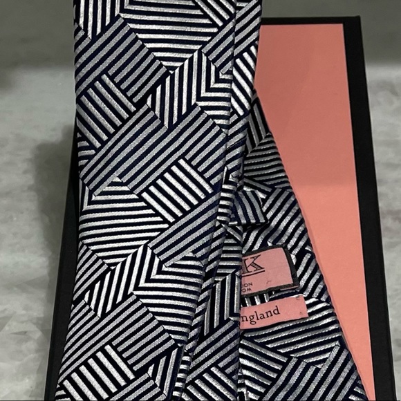 🔥ART DECO🔥✨💯AUTH LVMH THOMAS PINK STRIKING NAVY STACK GEOMETRIC MOTIF TIE - Picture 13 of 16